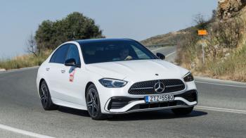 ������ Mercedes C-Class, plug-in �� 380 ������ ��� 4������