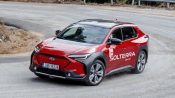������: Subaru Solterra, �� Toyota bZ4X �� ���� ��� Subaru