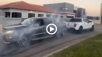 Ford Ranger «πάει βόλτα» VW Amarok σε διελκυστίνδα
