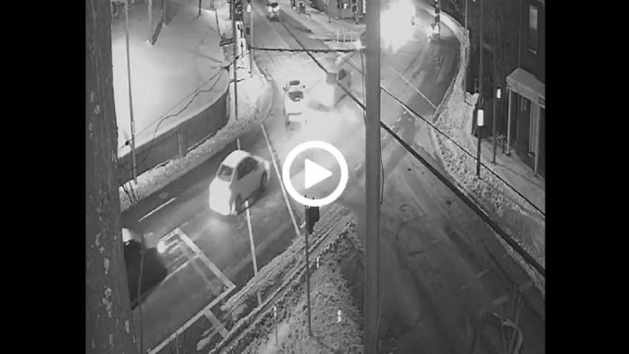 VIDEO: Απίστευτη καραμπόλα στη διασταύρωση