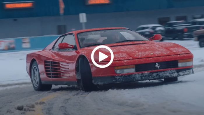Δάμασε τον πάγο και το χιόνι μέσα σε Ferrari Testarossa 