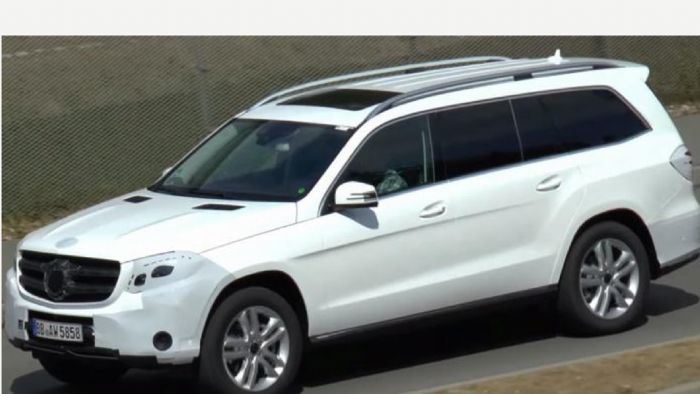 2016 Mercedes-Benz GLS κατασκοπευτική φωτογραφία.