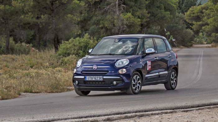 Το ανανεωμένο Fiat 500L διακρίνεται για τον άνετο οδηγικό του χαρακτήρα. 