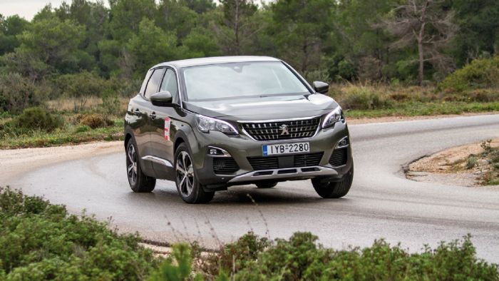 Η Peugeot εφοδιάζει το μικρομεσαίο της SUV με τον αναβαθμισμένο Puretech κινητήρα 1,2 λτ. με 130 άλογα και 8άρι αυτόματο κιβώτιο.