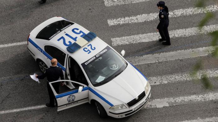 Απίστευτο σκηνικό στα Λιόσια: Περιπολικό καταδίωκε ΙΧ με 8χρονο οδηγό