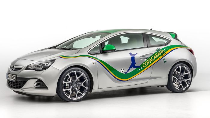 Το νέο Opel Astra Copacabana είναι μια «μαγική» έκφραση… σε αυτοκίνητο για κάθε ποδοσφαιρόφιλο, μόνο που προς το παρόν είναι ένα πρωταπριλιάτικο ψέμα.