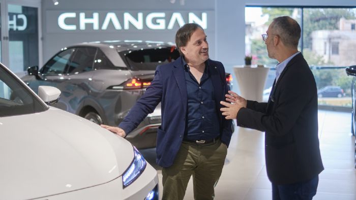 Ο Γιώργος Κούκος, Υπεύθυνος Σχεδίασης της Changan, μας αποκαλύπτει τα μυστικά της σχεδίασης του Deepal S07.