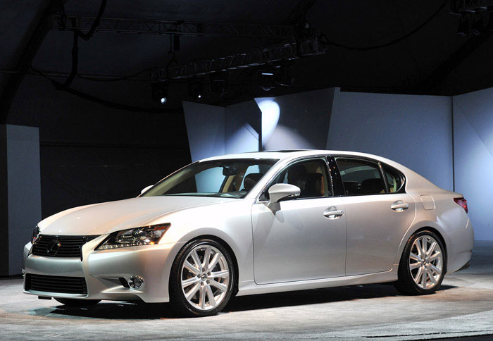 Η συνολικά αναβαθμισμένη νέα γενιά του Lexus GS αναμένεται να λανσαριστεί στις αρχές του 2012