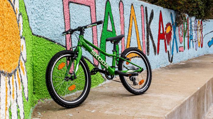 Η Skoda παρέδωσε 20 ποδήλατα στα Παιδικά Χωριά SOS