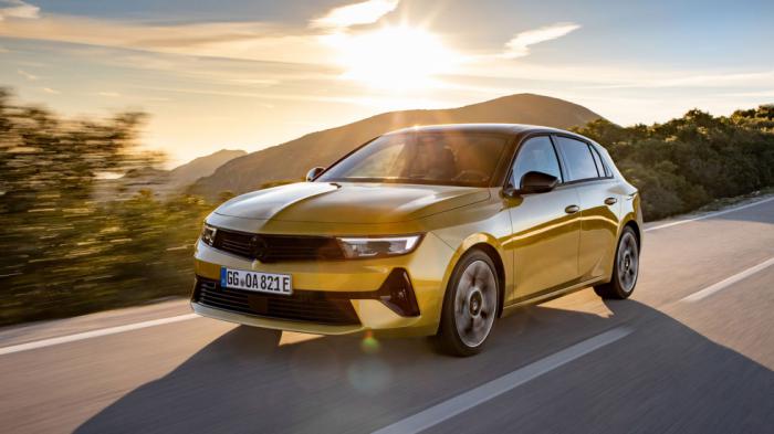Βελτιωμένο Plug-in Opel Astra: Περισσότερα άλογα, μεγαλύτερη αυτονομία