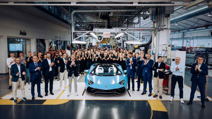 Ολοκληρώθηκε για… δεύτερη φορά η παραγωγή της Lamborghini Aventador