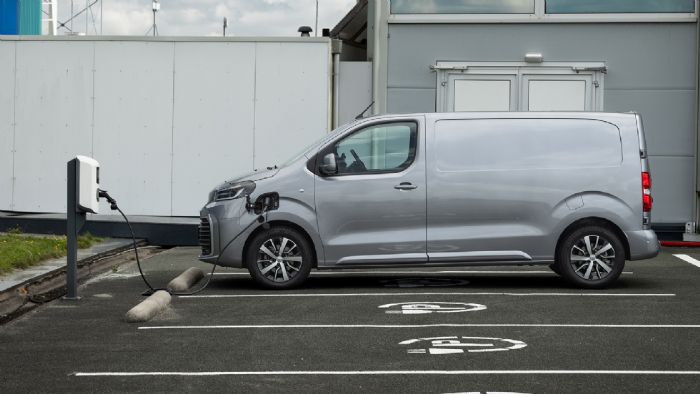 Ηλεκτρικά Μεσαία Vans: Όλες οι προτάσεις της αγοράς!