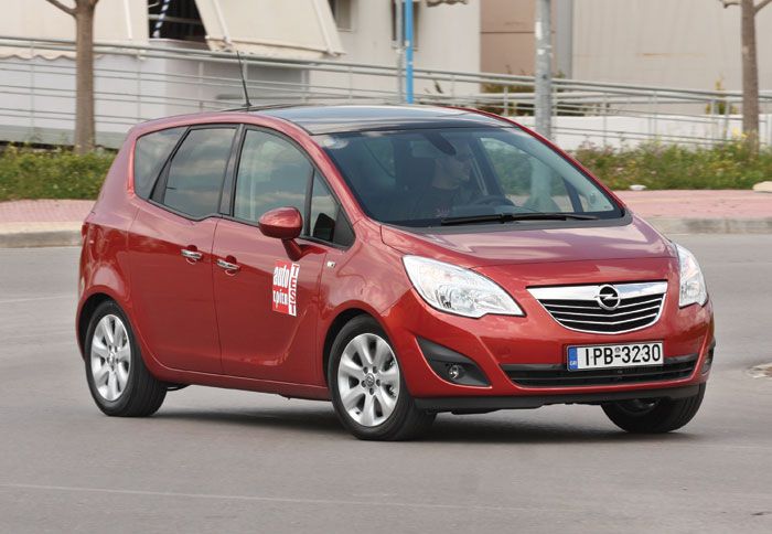 Εκείνο που καθιστά διαφορετικό το Opel Meriva είναι οι διάφορες καινοτομίες με προεξέχουσες τις αντικριστά ανοιγόμενες πλαϊνές πόρτες.