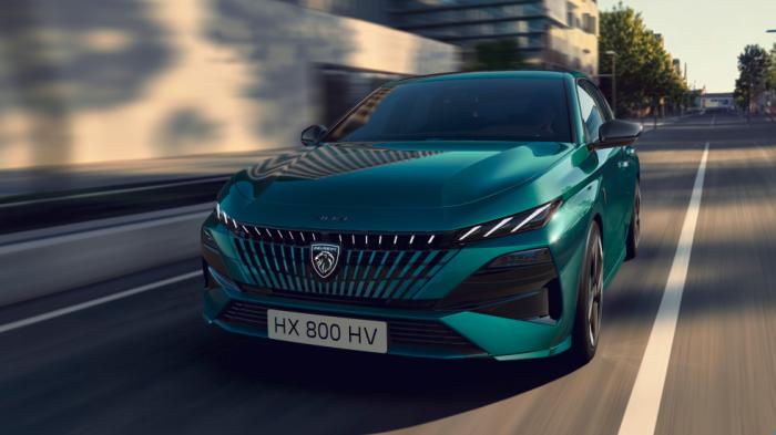 Το ανανεωμένο Peugeot 308 διατίθεται με αρχική τιμή 24.900 ευρώ για την diesel έκδοση των 130 ίππων, τοποθετώντας το σε μια ιδιαίτερα στρατηγική θέση στην αγορά, αφού είναι το φθηνότερο πετρελαιοκίνητ