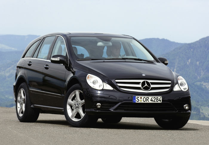 Και πισωκίνητη η Mercedes R-Class