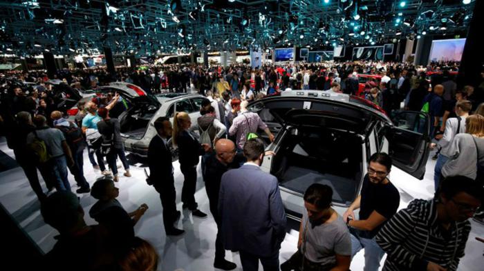 Πνέει τα λοίσθια η Έκθεση της Φρανκφούρτης; Πνέει τα λοίσθια η Έκθεση της Φρανκφούρτης;