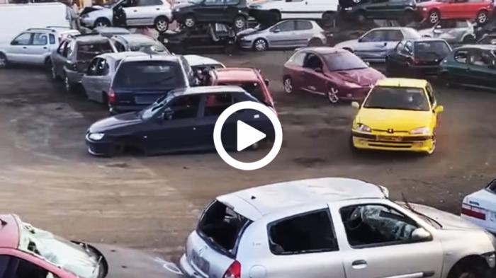 Peugeot 106 βγήκε 1ο σε Grand Prix μέσα σε νεκροταφείο ΙΧ