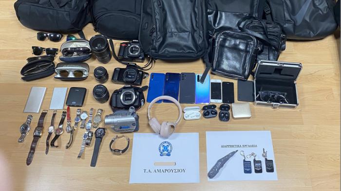 51χρονος «ξάφριζε» οχήματα όσο οι ιδιοκτήτες ψώνιζαν από καταστήματα