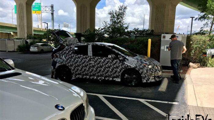 Νέες εικόνες του Nissan Leaf