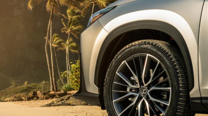 Νέο teaser για τον ερχομό του Lexus NX