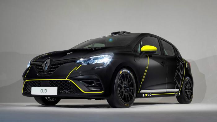 Η Renault χρησιμοποίησε το γαλλικό Grand Prix και παρουσίασε τρεις αγωνιστικές εκδόσεις του Clio. 