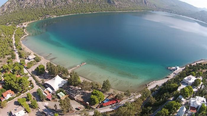 Πανέμορφη λίμνη 1 ώρα από την Αθήνα