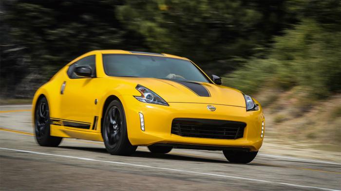 Στην εικόνα βλέπετε το Nissan 370Z heritage edition.