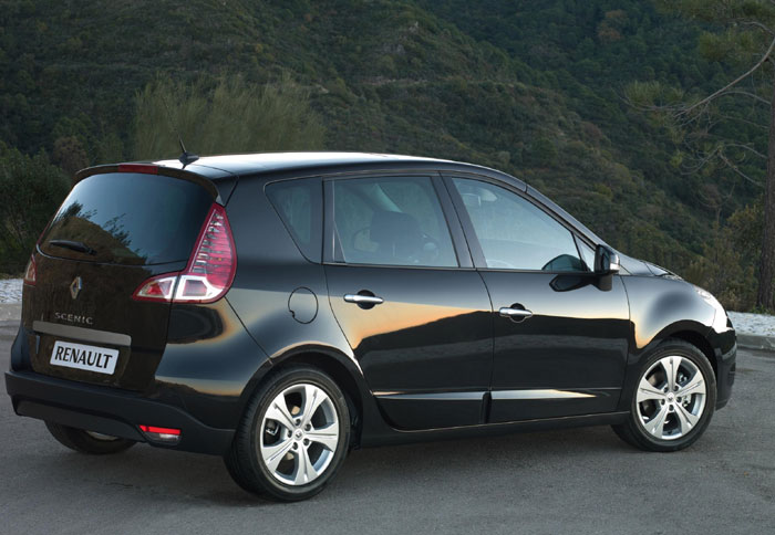 7  9 Seater Car Hire In Disneyland Paris France