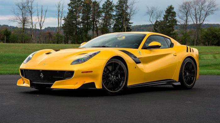 Στο σφυρί Ferrari F12TdF με διπλάσια τιμή