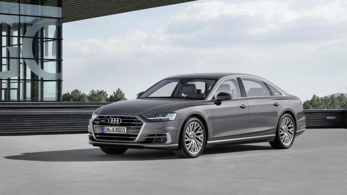 Στις αγορές αναμένεται να βγει το νέο Audi Α8 με την εταιρεία να ενημερώνει για τις εκδόσεις που θα διατεθούν αλλά και κόστος απόκτησης.