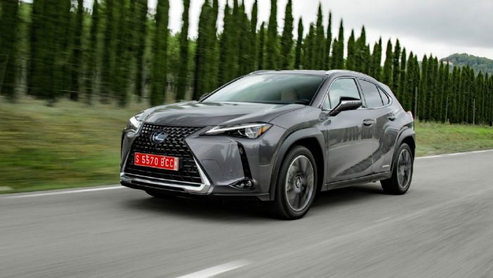 Οδηγούμε τη νέα Lexus UX