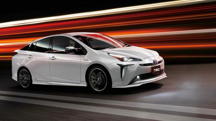 H Toyota Racing Development έρχεται με ένα ευρύ φάσμα οπτικών αναβαθμίσεων συμβατές με το ανανεωμένο Prius. 