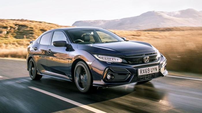 Το Civic Sport Line διαθέτει σχεδιαστικά στοιχεία που εμπνέονται  από το «καυτό» Type R.