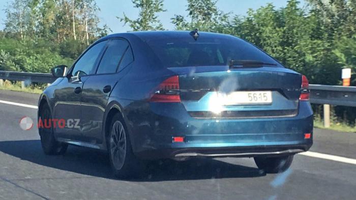 Οι πρώτες κατασκοπευτικές εικόνες του hatchback έρχονται στο φως της δημοσιότητας. 