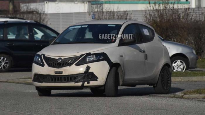 Η Lancia «φρεσκάρει» την Ypsilon