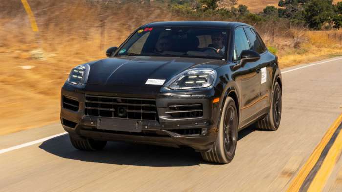 Η Porsche τεστάρει τη νέα ηλεκτρική γενιά της Cayenne 