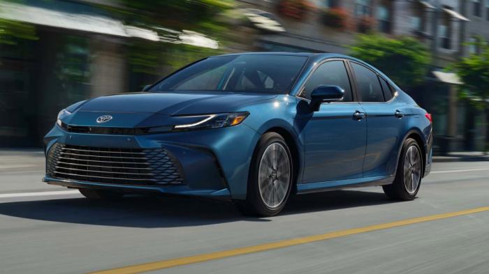 Μόνο υβριδικό με έως 235 άλογα το νέο Toyota Camry Μόνο υβριδικό με έως 235 άλογα το νέο Toyota Camry