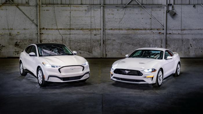 Ειδική έκδοση Ice White για τις Ford Mustang και Mach-E