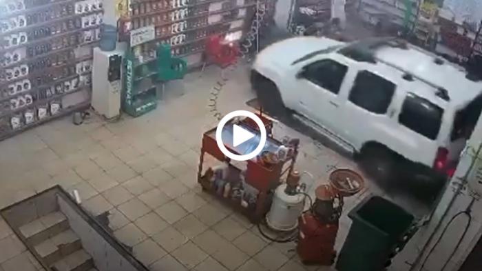 Πήγε για αλλαγή λαδιών αλλά... του «άλλαξε τα πετρέλαια»