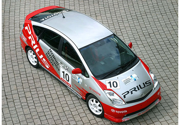 Toyota Prius GT:Υβριδικό και ταχύτατο