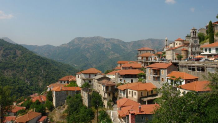 Χωριό - αξιοθέατο: 2,5 ώρες απ την Αθήνα