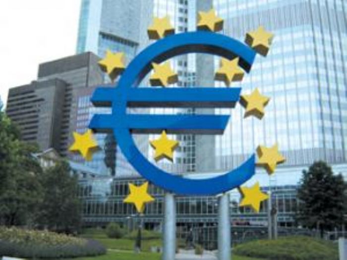 ΝΕΑ ΣΥΝΝΕΦΑ πάνω από τον τραπεζικό κλάδο