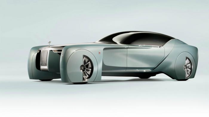 Όχι στα υβριδικά λέει η Rolls-Royce