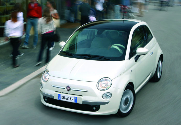 Fiat 500, Mini, VW Beetle. Αξίζουν τα ρετρό την υψηλή τιμή τους; Τι μας πουλάνε και τι αγοράζουμε; 