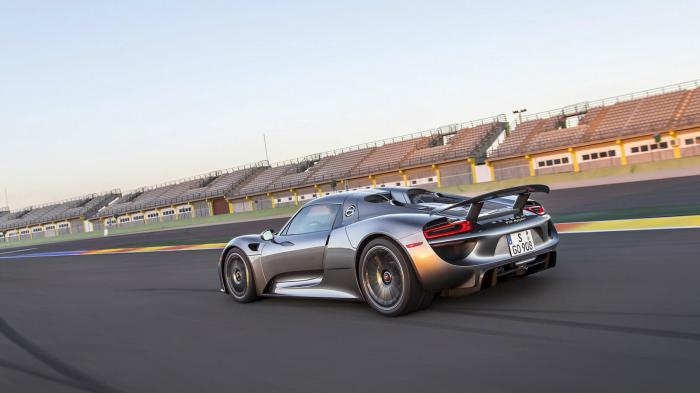 Ηλεκτρικός ο διάδοχος της Porsche 918; Ηλεκτρικός ο διάδοχος της Porsche 918;