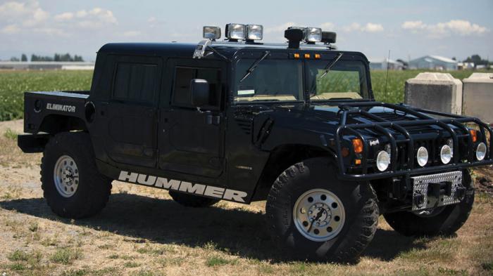 Σε δημοπρασία το Hummer H1 του Tupac