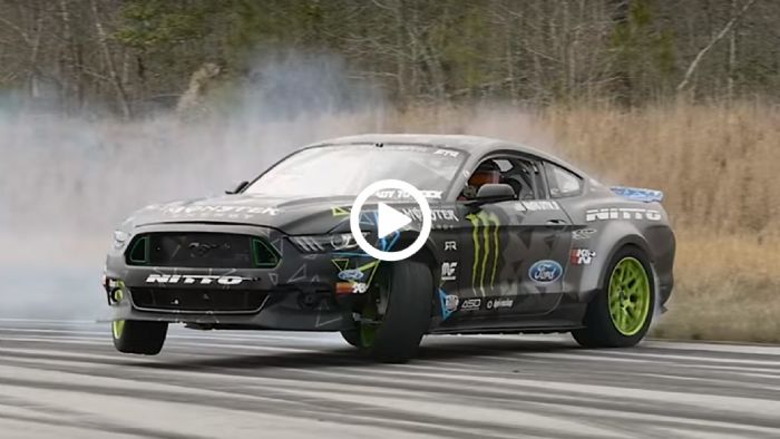 Mustang ντριφτάρει ανελέτητα Mustang ντριφτάρει ανελέτητα