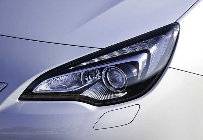 Bραβείο EuroNCAP για το σύστημα φωτισμού AFL της Opel Bραβείο EuroNCAP για το σύστημα φωτισμού AFL της Opel