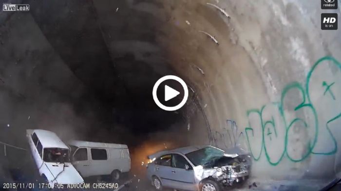Σοκαριστικό ατύχημα σε τούνελ! (video)