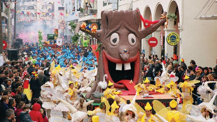 Αποκριάτικο ξεφάντωμα στην Ελλάδα 